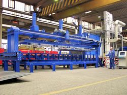 Beschickungsanlage für Titanbleche